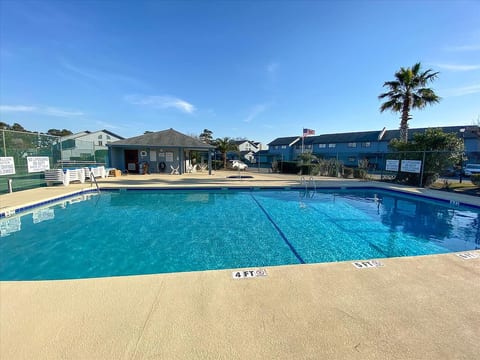 23 A Lil Salty 2 BR 2.5 BA Townhome Little River