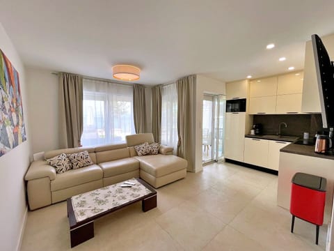 Villa SeaLuxe - jacuzzi i pogled more - Unit 377230-13