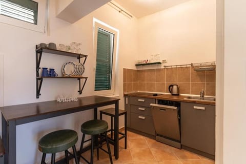 Apartment Zdravko near centar - Unit 378334-13
