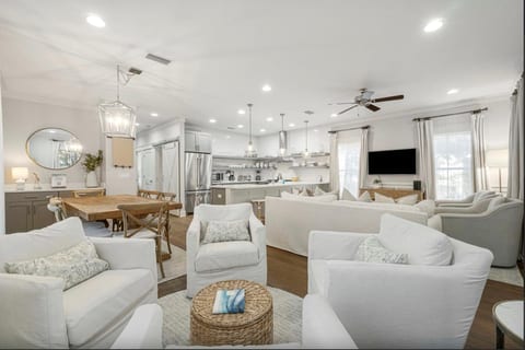 Sleeps 14 | Bikes | Sunshine State of Mind | 30A | Pool | Beach Access