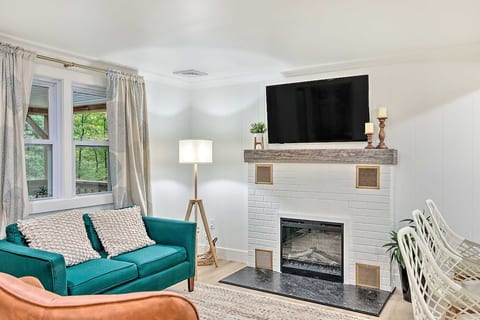 Living Room (Electric Fireplace)