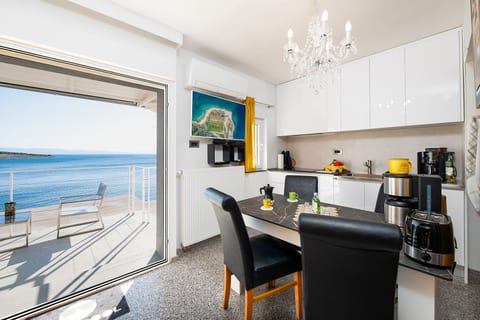 Apartment Babie Beach Apartment - Unit 378405-13