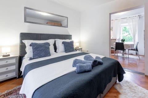 Apartment Historic City Center - Unit 378421-13