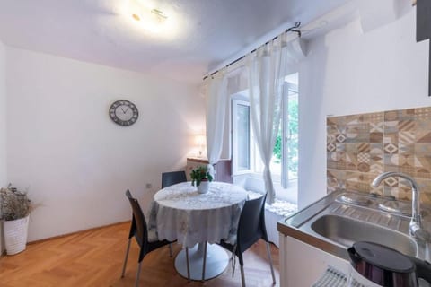 Apartment Historic City Center - Unit 378421-13