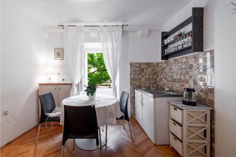 Apartment Historic City Center - Unit 378421-13