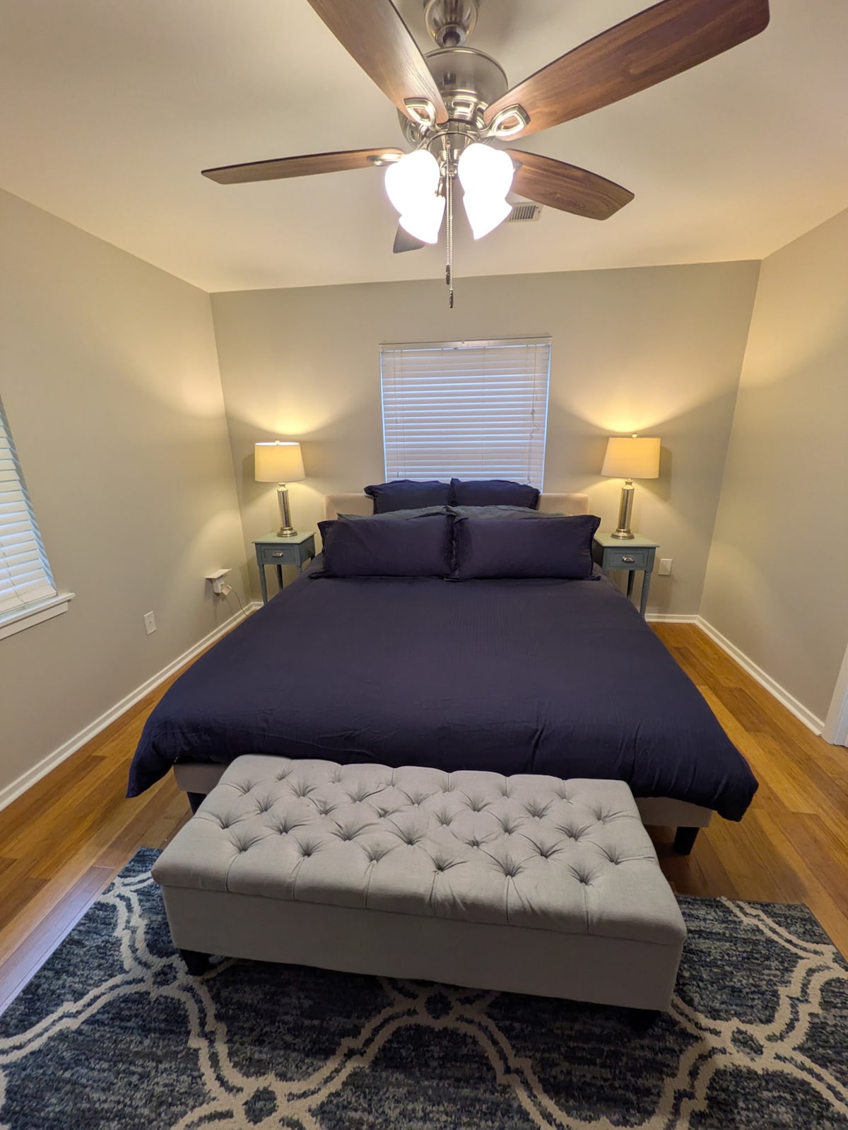 Top Floor Master w/ ensuite bathroom