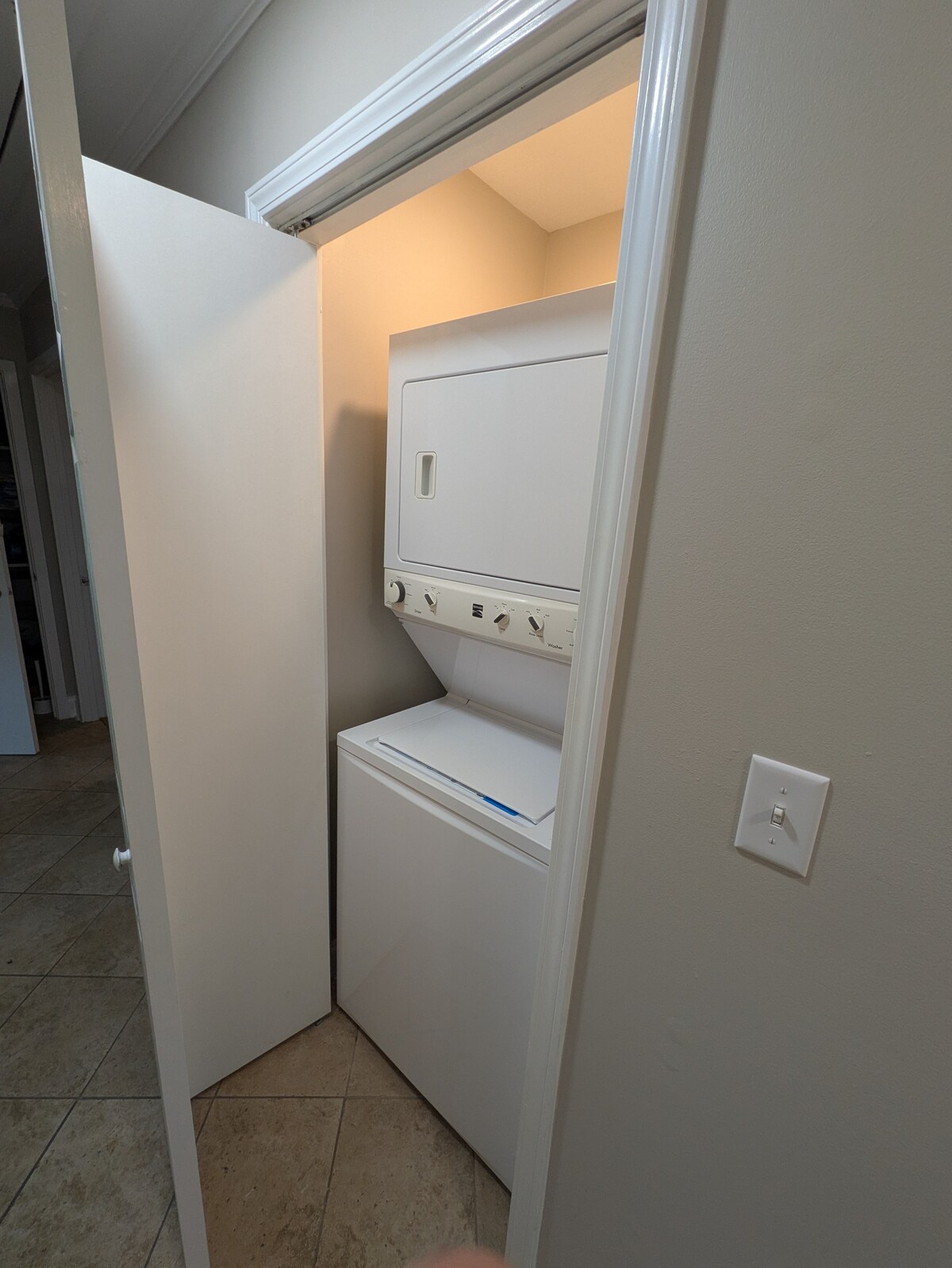 Top floor stackable washer & dryer