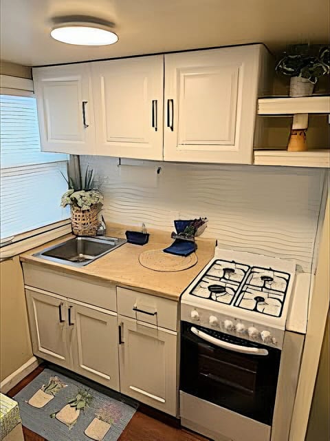 +4 wildwood 1 block from beach & boardwalk! image 5