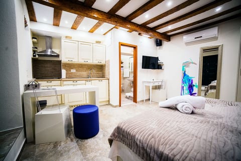 Apartment Genius Loci - Unit 378372-13