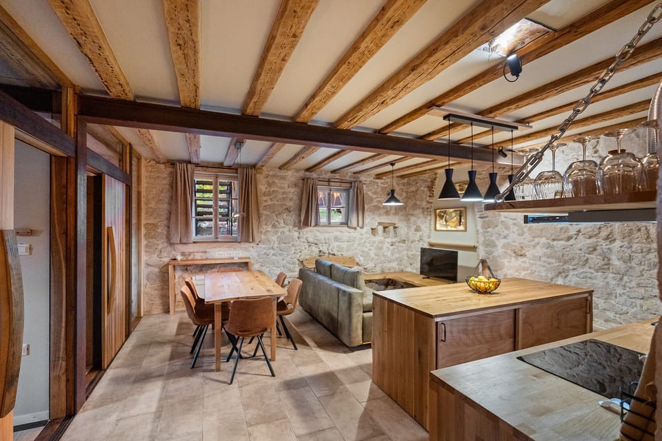 Apartment Heritage Stonehouse - Unit 378409-13
