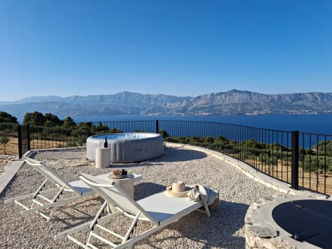 Panoramic sea view+private terrace+pure nature