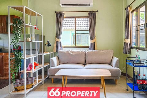 Cozy Home in Green Community. Swimming Pool Access