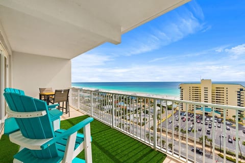 Breathtaking panoramic Gulf views from your private balcony