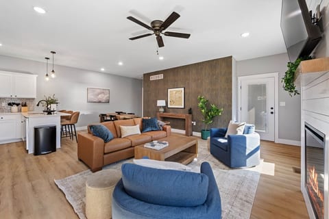 Work+Wellness 2BR | Private Gym & Fast Wi-Fi