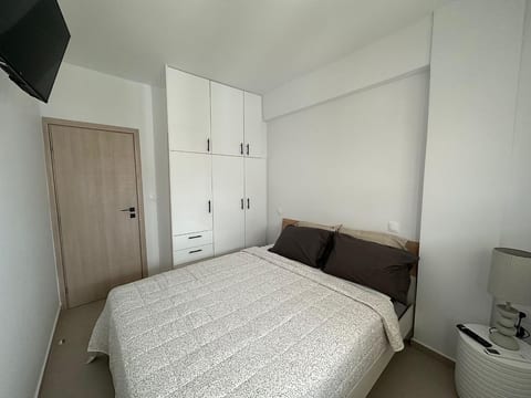 Loutraki's Hideaway