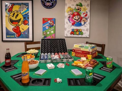 Tremont + Covered Parking + Games + Patio +2minsDT