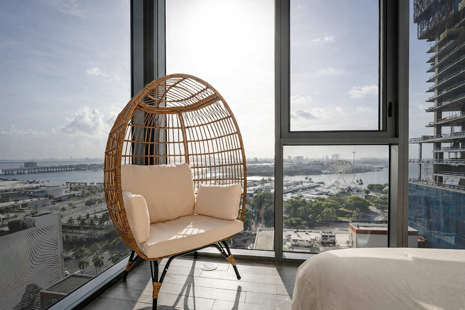 Corner 2BR | Bay + Skyline Views | Pool & Garage