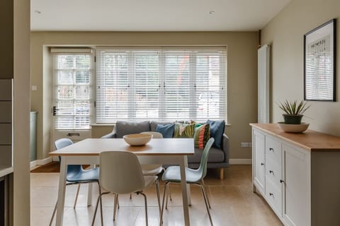 Barn Cottage – Cosy Countryside Retreat near Bath