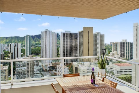 Sea to Sky Penthouse Ocean and Diamond Head Views! image 2
