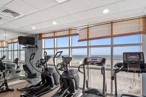 Gulf-Front Corner 3BR•Wrap Balcony • Sleeps 10•