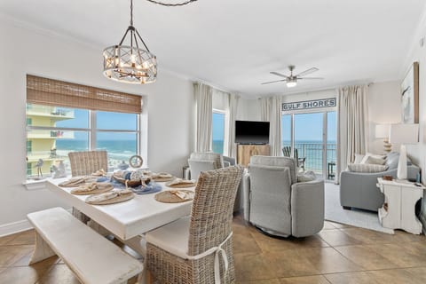 Gulf-Front Corner 3BR•Wrap Balcony • Sleeps 10•