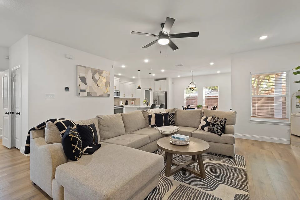 Stylish Dallas home minutes from Trinity Groves - Dallas