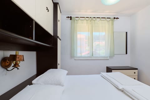Apartments Ivan - Unit 372516-13