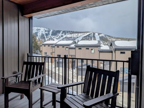 Paradise Condo 70 - Hot Tub, Views, Lift .5 Mile