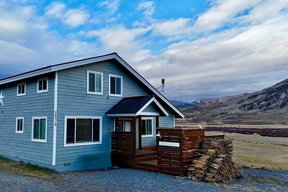 The Overlook 2- Best 180° Views Fast WiFi King Bed - Crested Butte