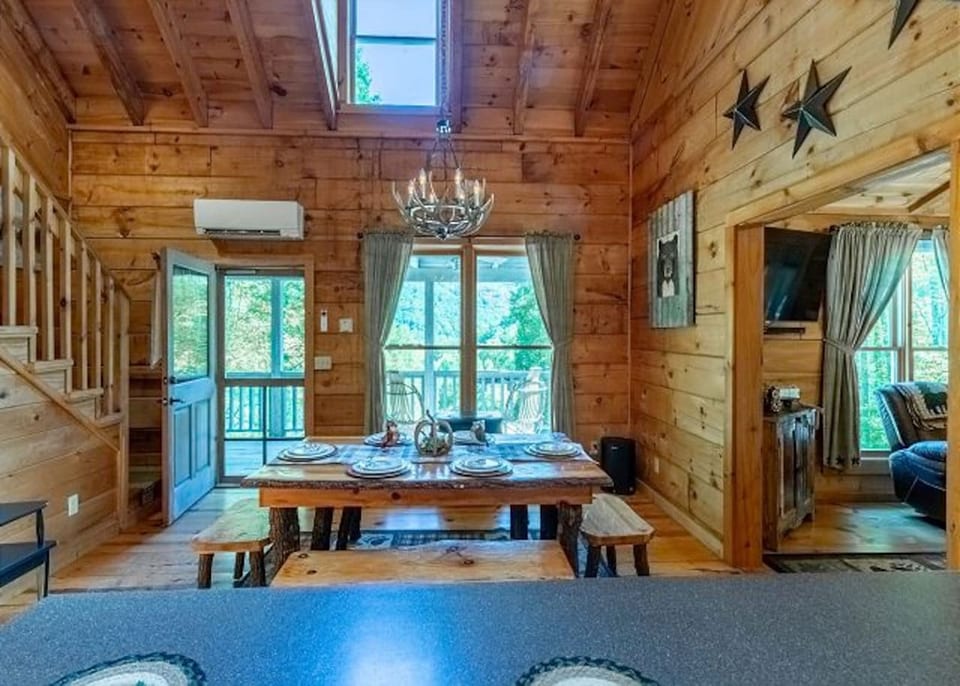 White Pine Cabin - Bryson City