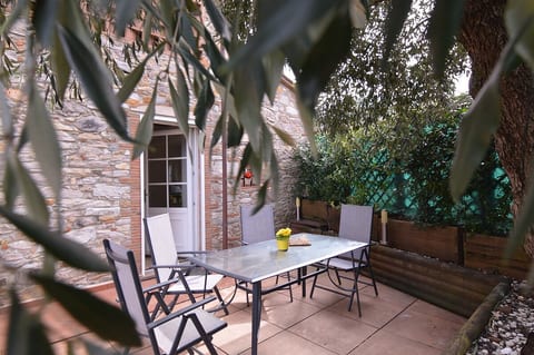 Patio image 1