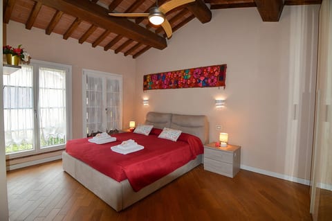 Bedroom 1 image 1
