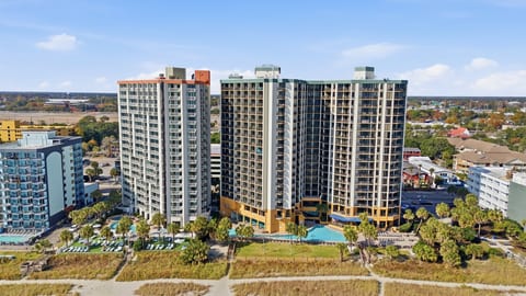 Sunrise Oceanview Retreat: Patricia Grand 702