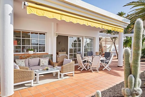 Fantastic villa with stunning ocean views