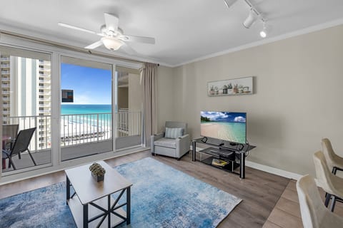 Gulf-Front Condo! Pools • Balcony • Beach Access