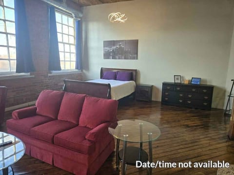 Detroit Harbor Loft