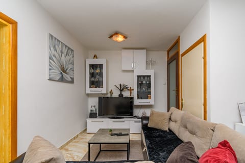 Apartments Ivi - Unit 378501-13