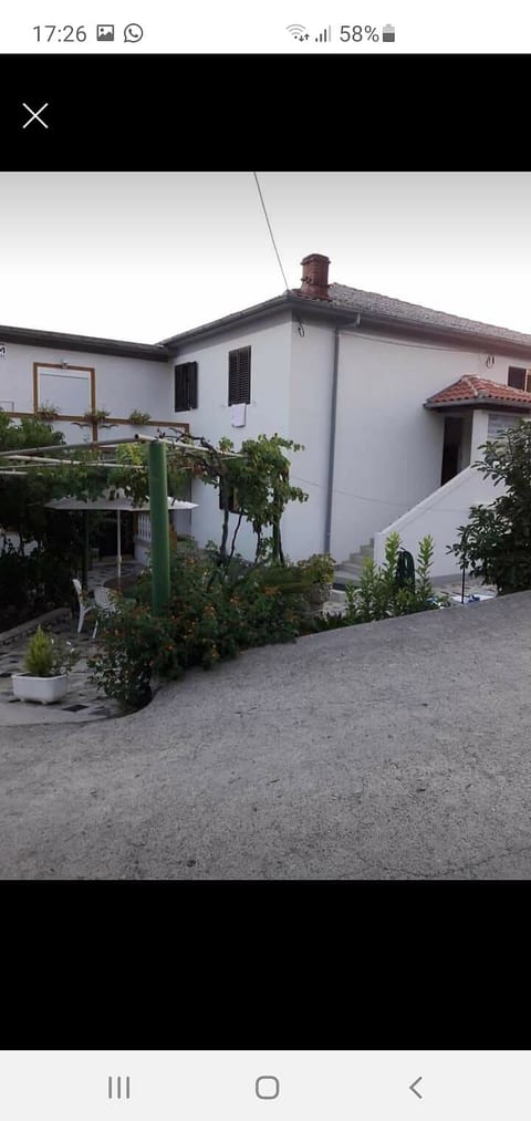 Apartments Ivi - Unit 378501-13