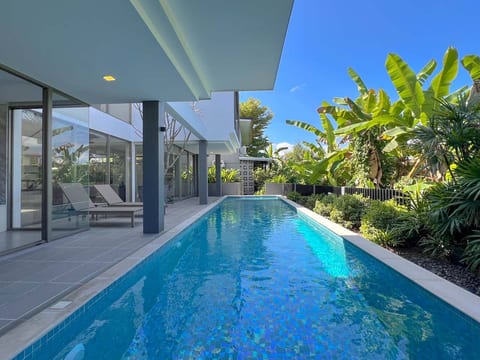 Maerim Luxury 3BR Pool Villa w/ Mountain View