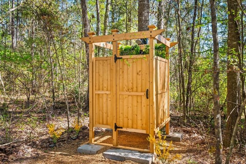 Cooper’s Lodge Adults Wellness Cabin &Barrel Sauna