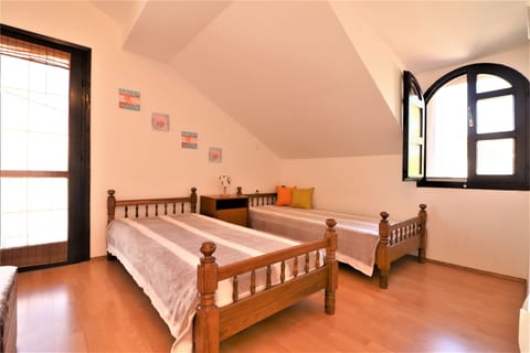 Apartment Mamic - Unit 378485-13