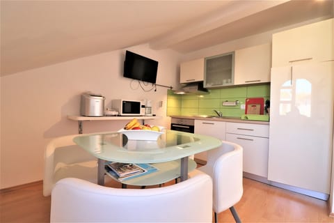 Apartment Mamic - Unit 378485-13