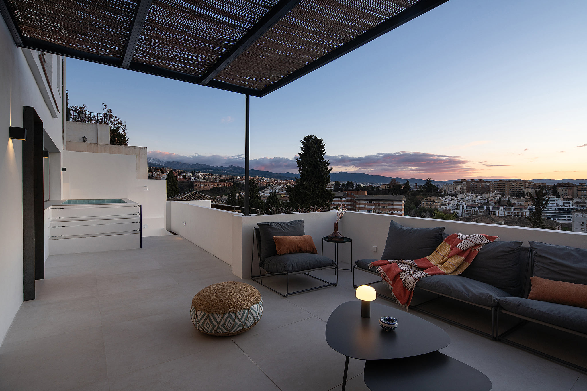 Terraza 6 · Private Pool & Terrace · Skyline Views