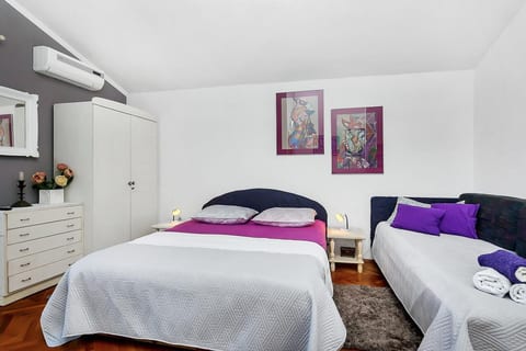 Apartments Maja - Unit 378503-13