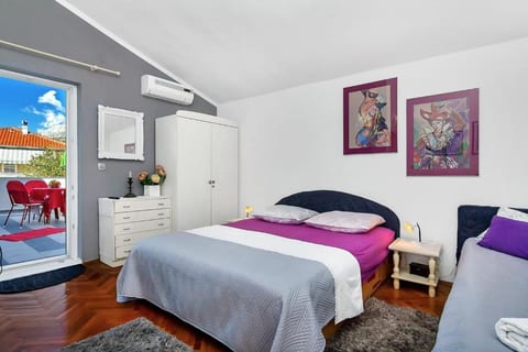 Apartments Maja - Unit 378503-13