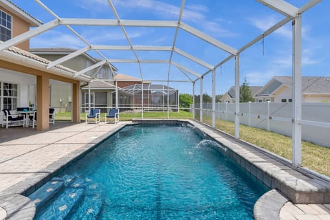 Vista Home near Disney - NEW heated hot tub - games room