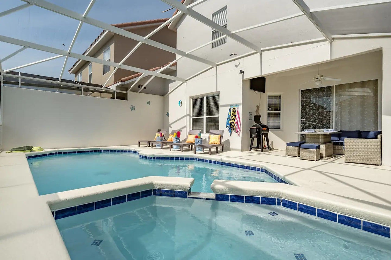 Turtley Awesome - Heated Spa - Themed Bedrooms - BBQ Grill