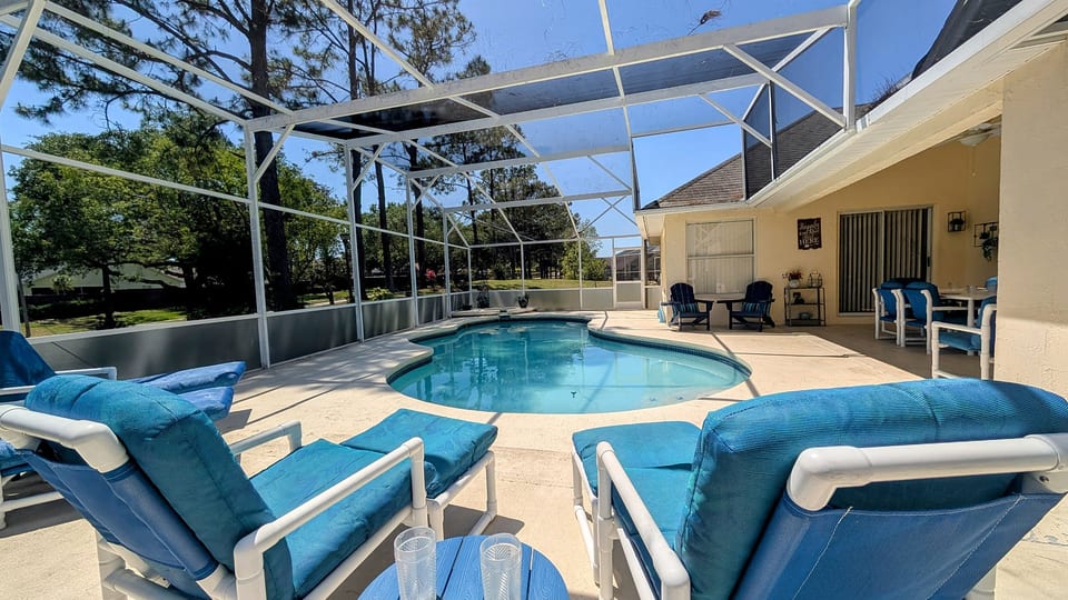 Josiane's Chic Oasis - Davenport