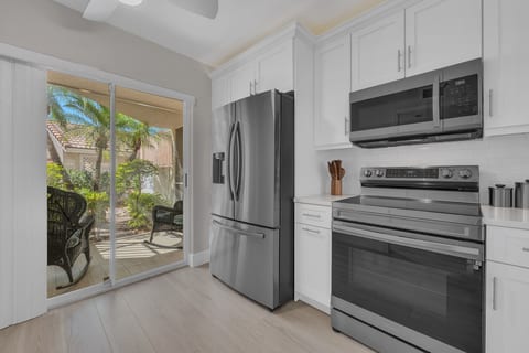 First-Floor Lakeview 2BR/2BA Condo in Naples