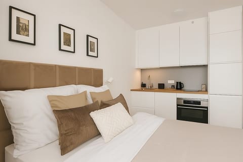 nook | Airport Apartment D209 image 1